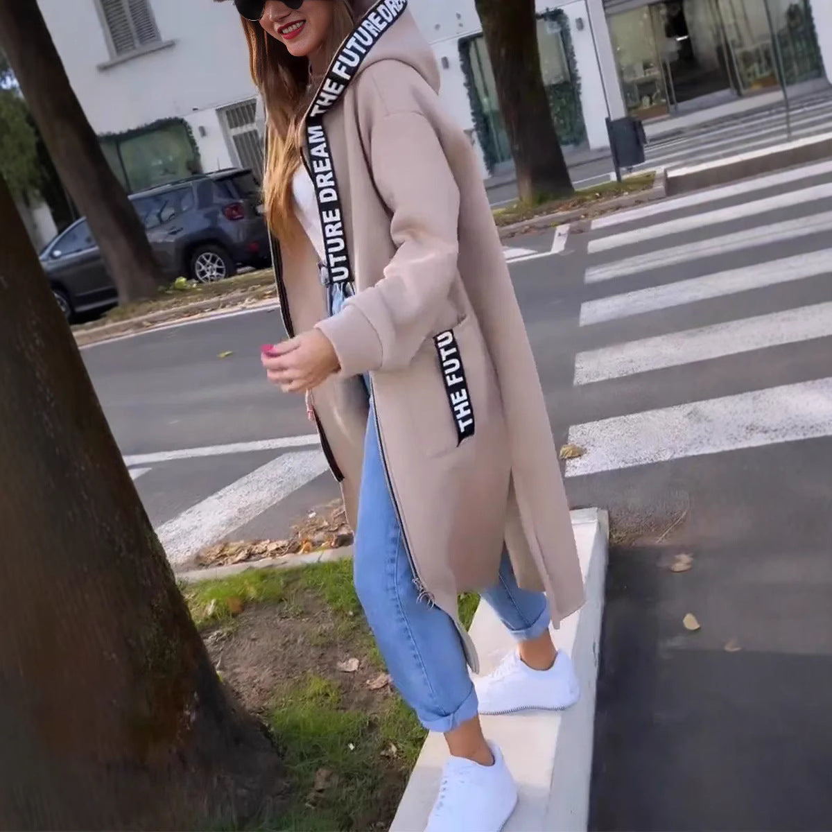 Abrigo Sudadera Oversize con Capucha en color albaricoque