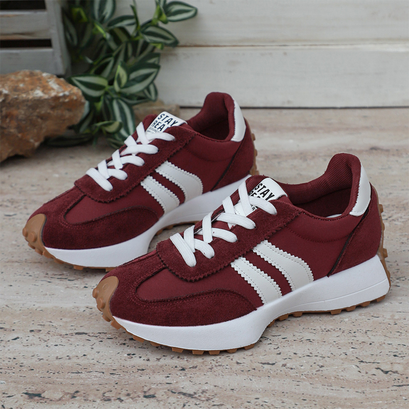Zapatillas Retro con Plataforma de 4 cm en color rojo oscuro