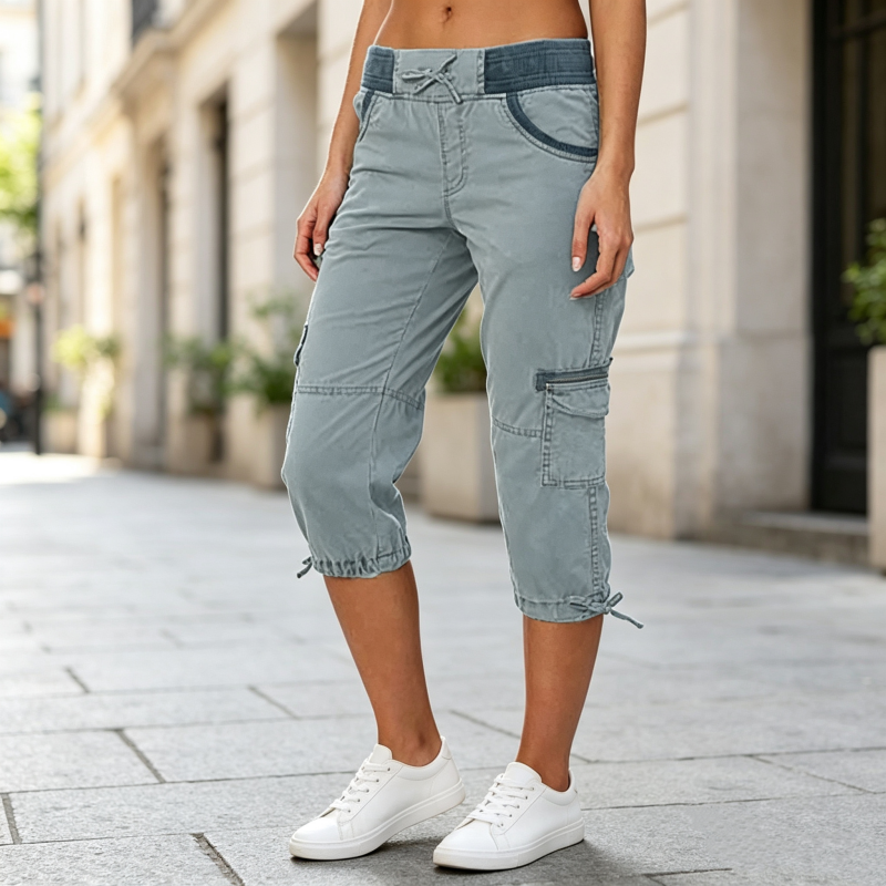 Pantalón Cargo Capri de Tiro Alto en color azul claro